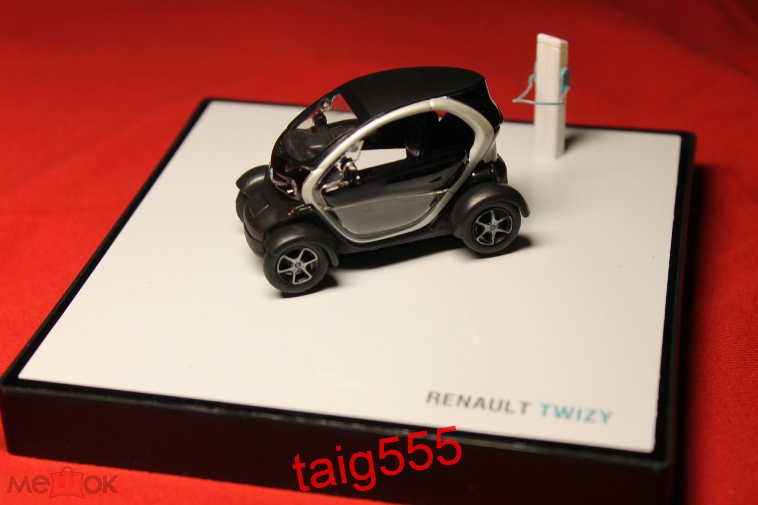 Модель 1:43 Рено Твизи,Renault Twizy