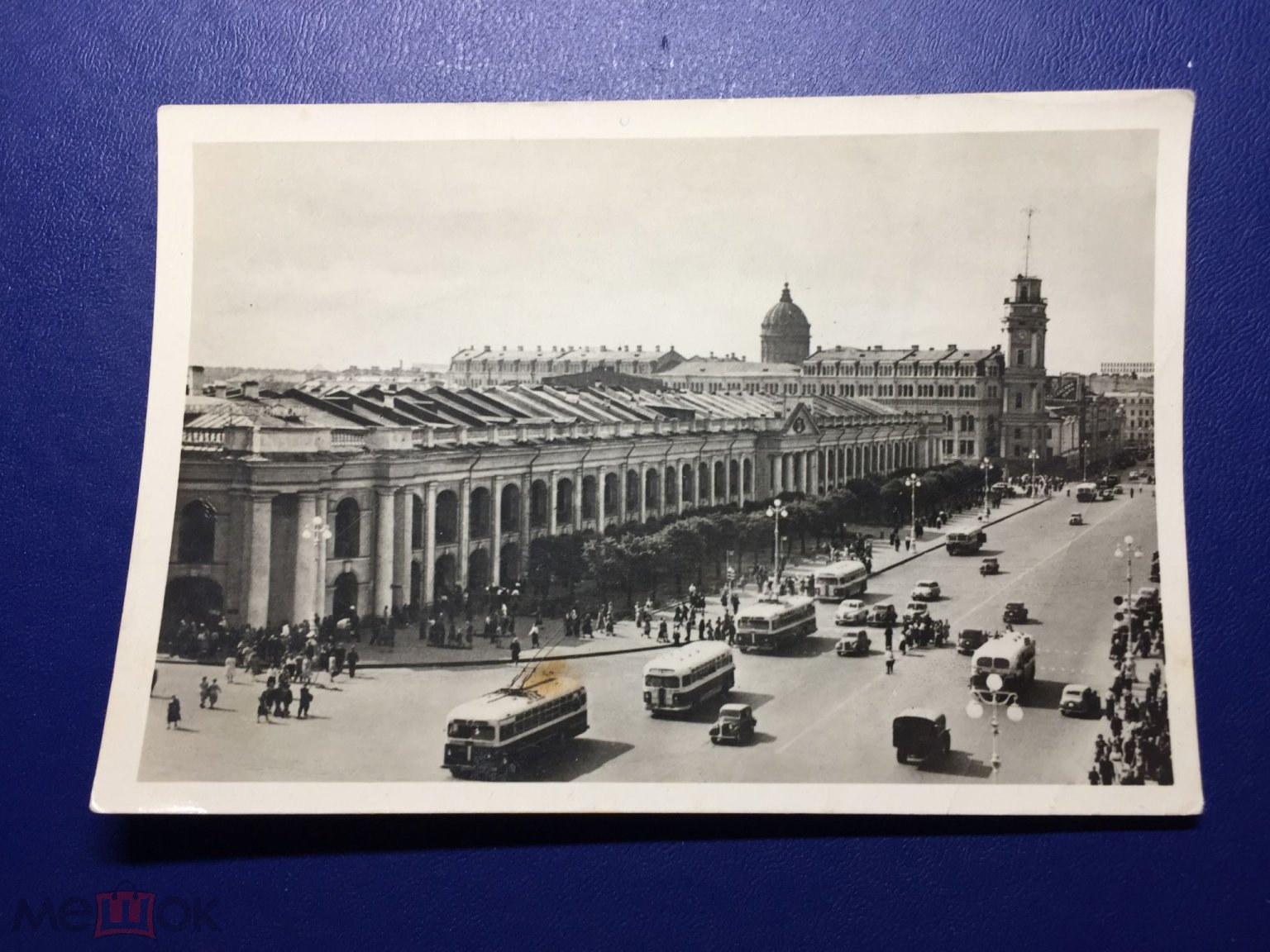 Открытка Ленинград Гостиный двор 1953 год тираж 25 тыс Ретро Троллейбус  Автобус