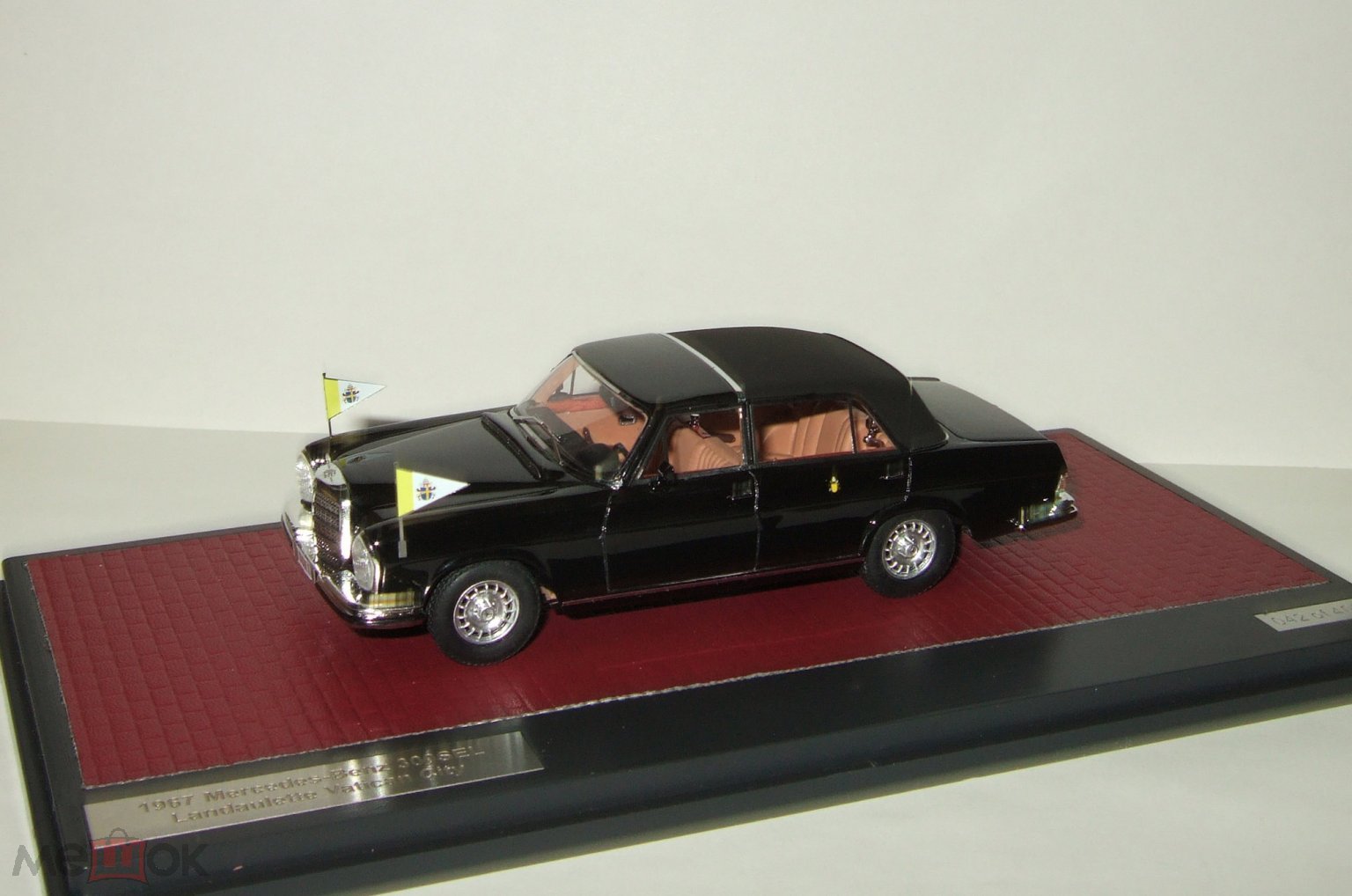 Мерседес Бенц Mercedes Benz 300 SEL W108 Landaulette Vatican 1967 Matrix  1:43 БЕСПЛАТНАЯ доставка