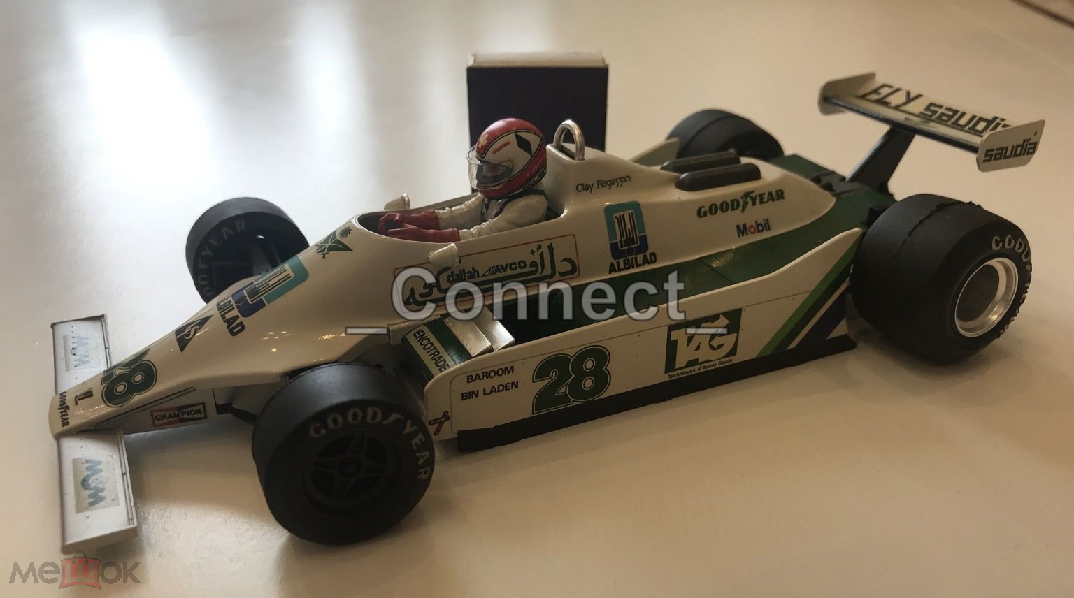 Собранная модель Tamiya Williams FW07 F1 - гонщик Clay Regazzoni 1:20.  Формула 1