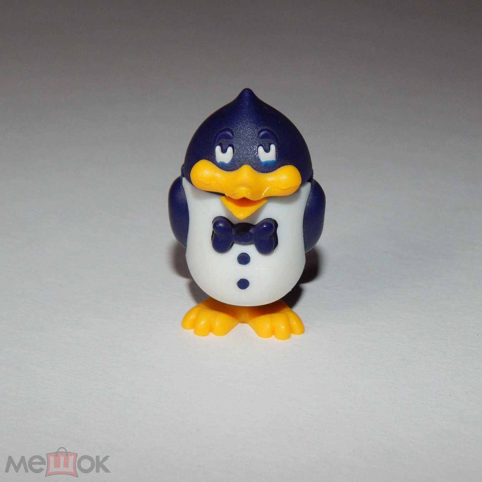 Kinder Surprise.Pinguine 1994 Киндер Сюрприз Пингвин с рыбой