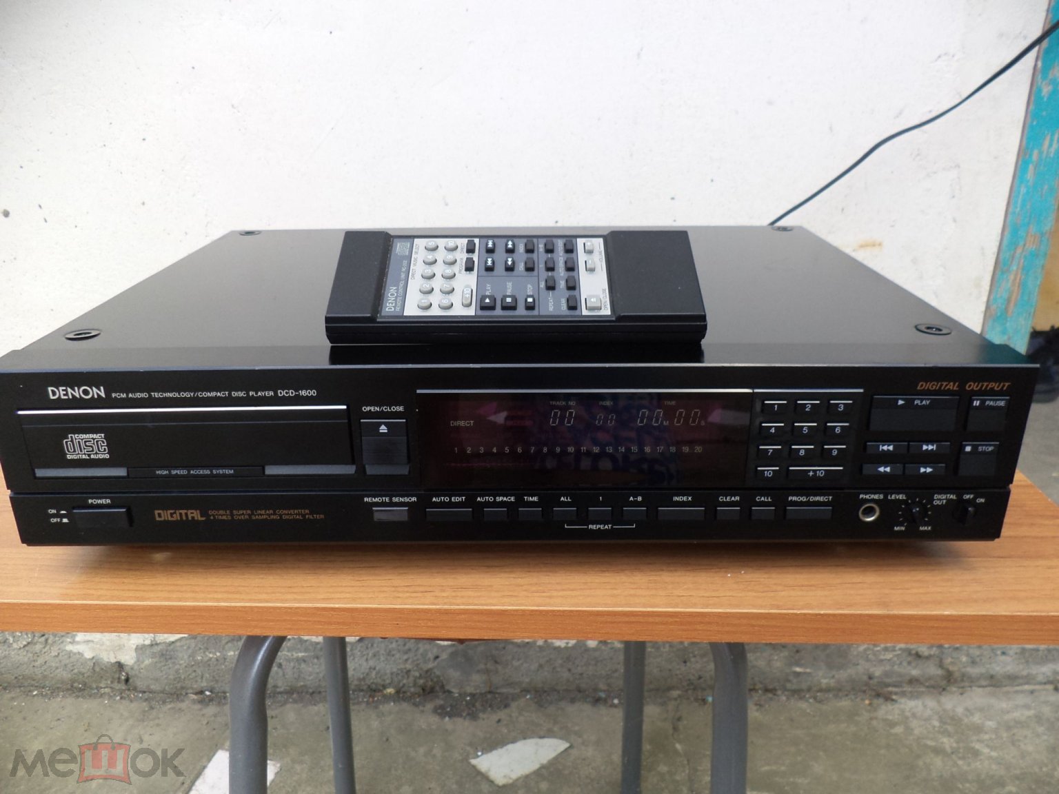 CD-проигрыватель Denon DCD-1600