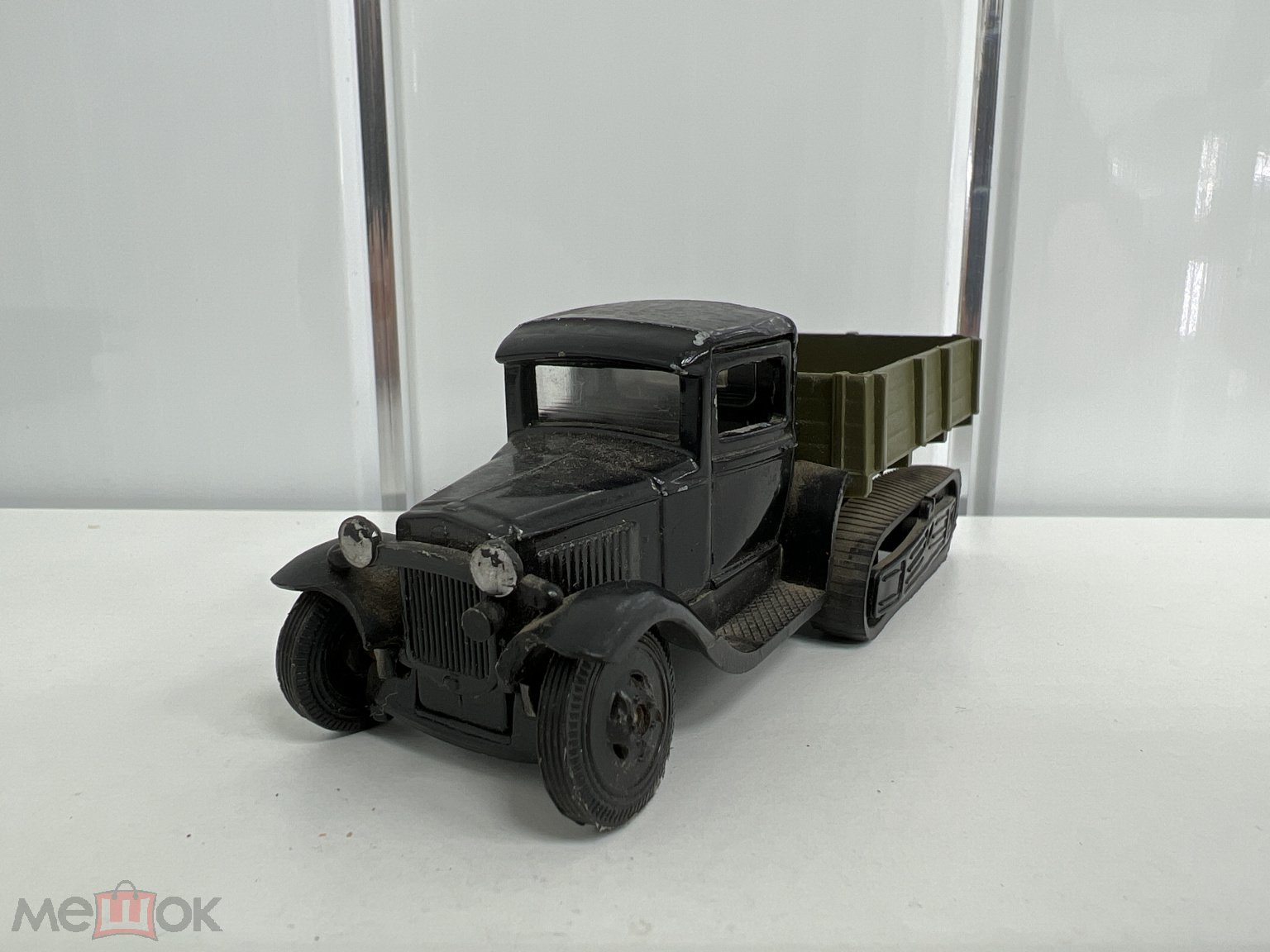 Модель 1/43. ГАЗ - 60. Времен СССР. Все на фото. Аукцион с 1250 руб.