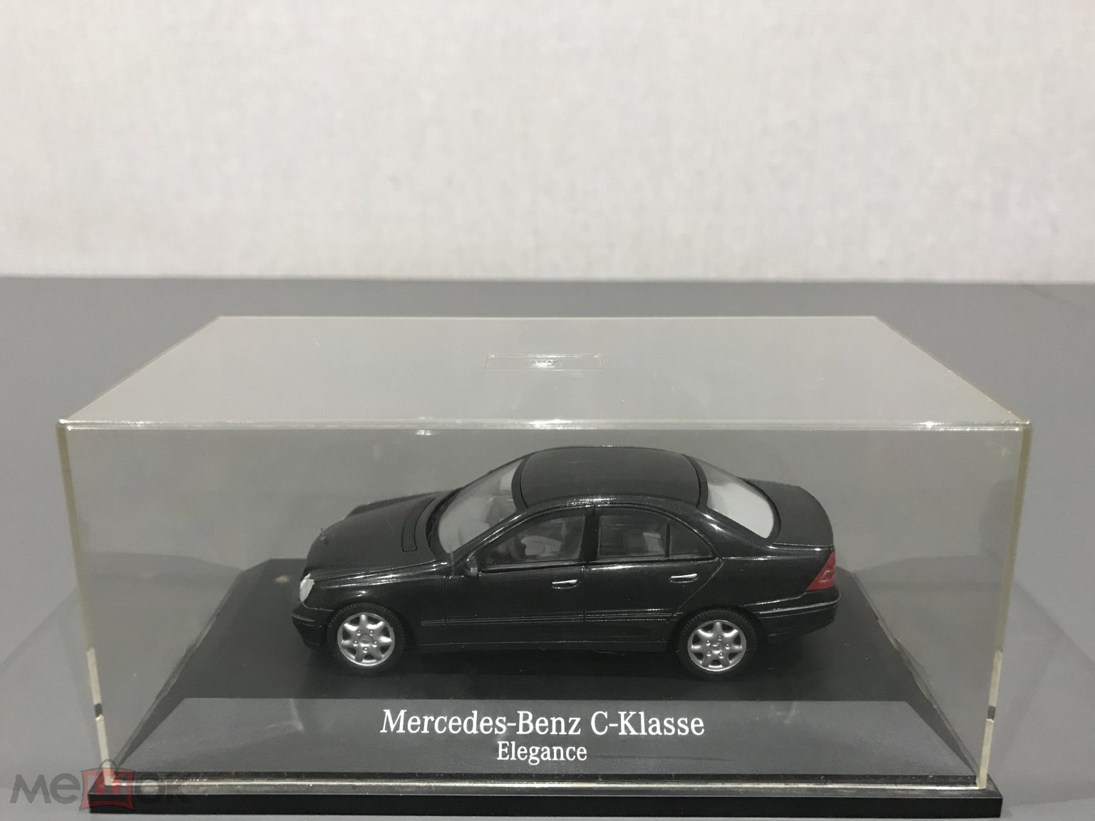 Schuco модель авто Mercedes C-Klasse Elegance W203 седан черный масштаб 1:43