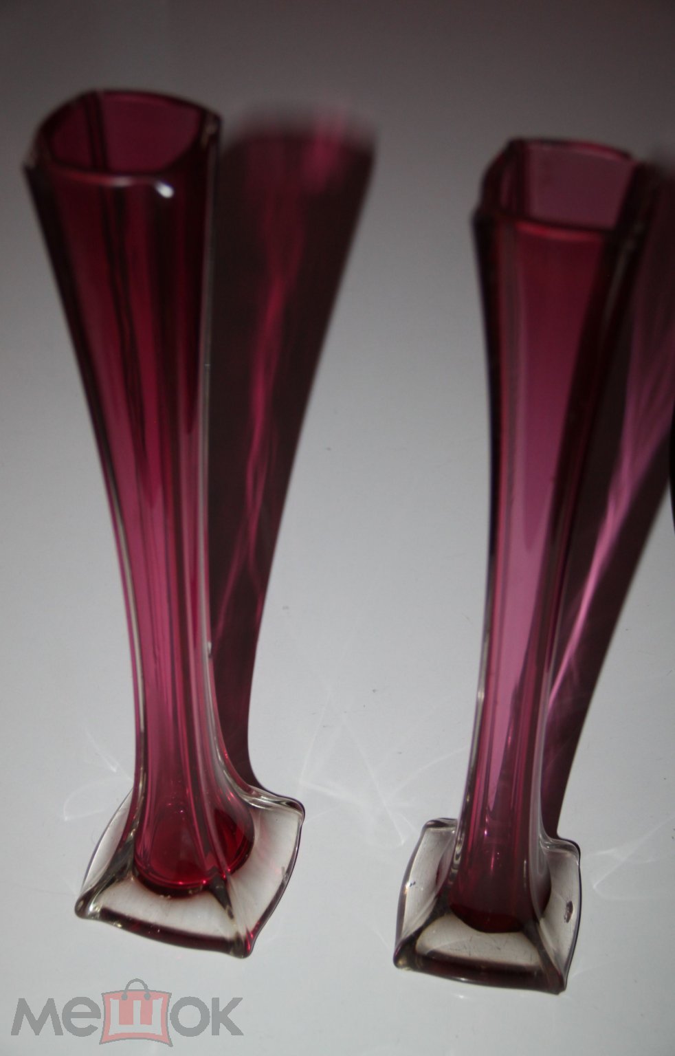 Парные вазы ВАЗА БЕРЦОВАЯ КОСТЬ стекло цвета рубин Шлифованное дно МАЛЬЦОВ 19 век