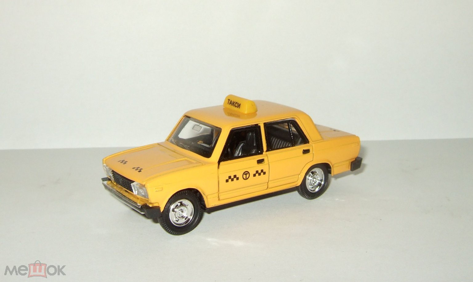 Ваз 2105 Жигули Lada Такси Агат Тантал Радон 1:43